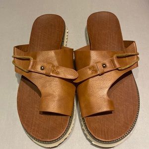 Women’s orthopaedic sandals.